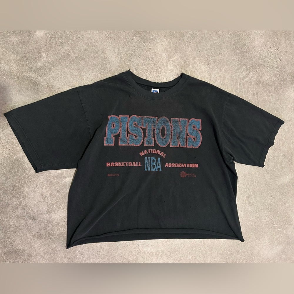 Vintage 90s Black NBA Pistons T-Shirt